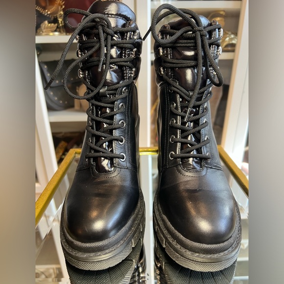 ***SOLD $70***Marc Fisher LTD Black Heeled Boot Size 8 - Picture 9 of 10